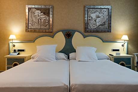 Deluxe Wellness Club 2 Ad + 2 Ch