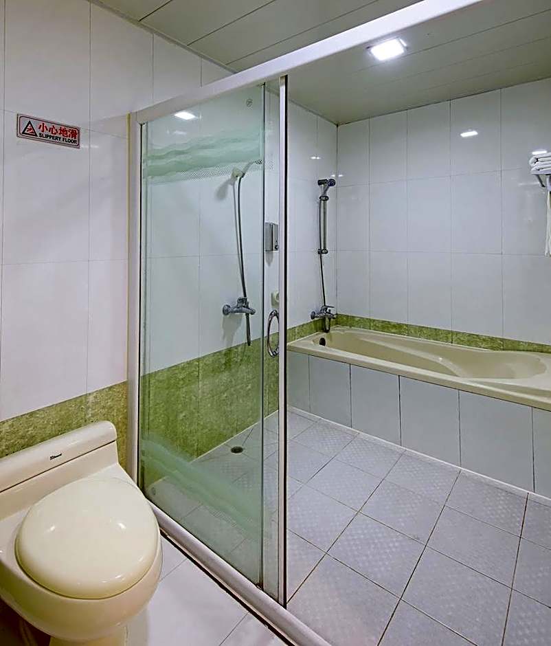 Xinhua Hotel