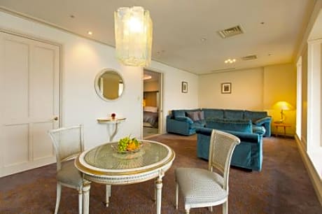 One-Bedroom Suite