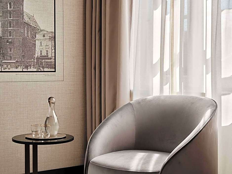 Crown Krakow - Handwritten Collection