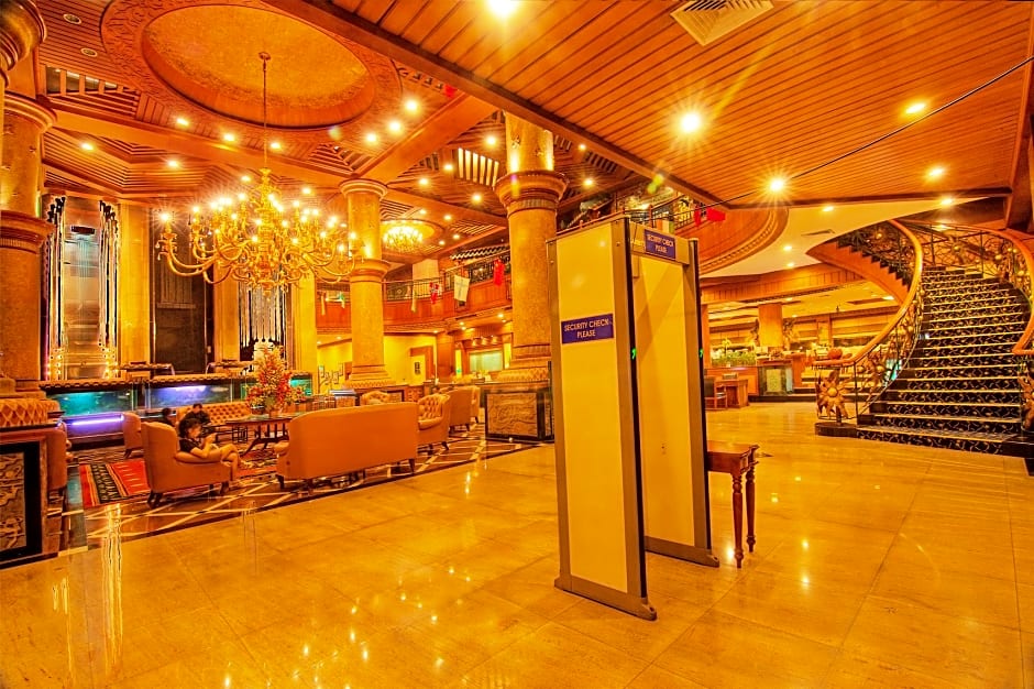 Planet Holiday Hotel & Residence