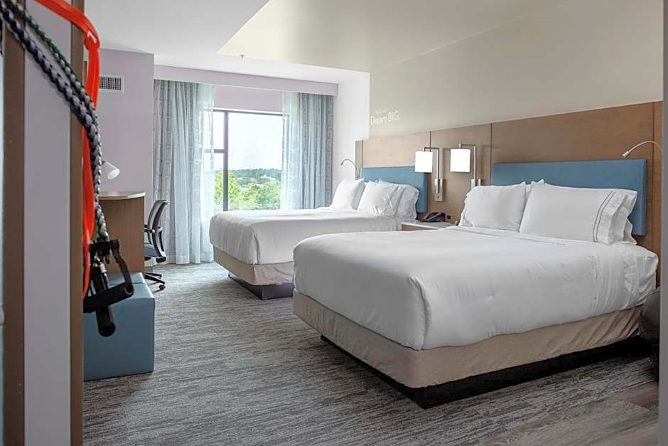 EVEN Hotel Shenandoah - The Woodlands by IHG