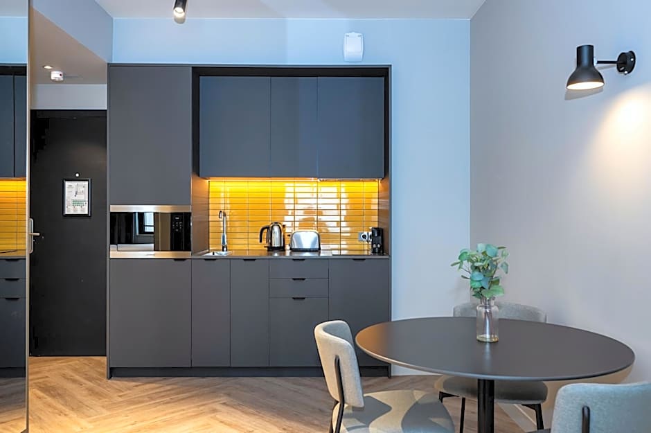 Staycity Aparthotels Paris La Defense