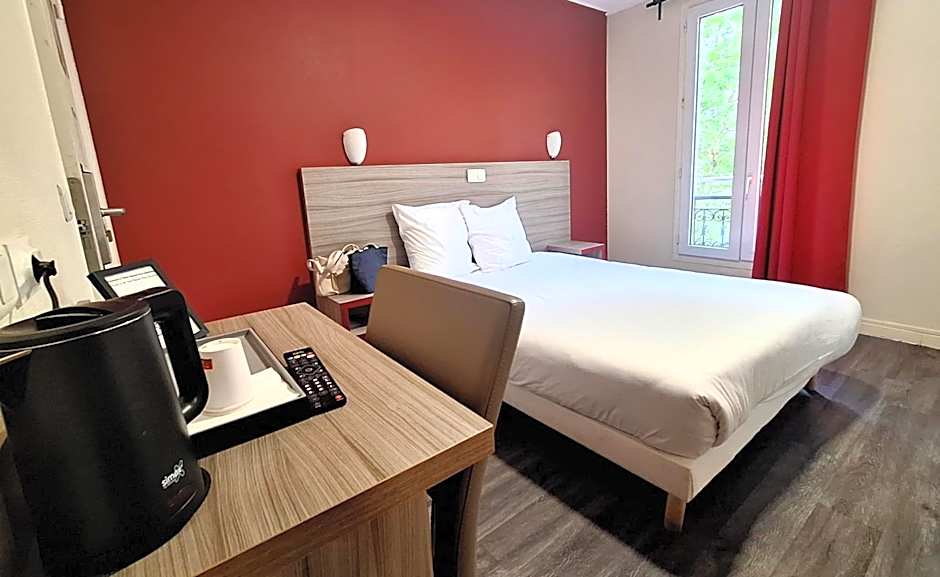 Hipotel Paris Gambetta Republique