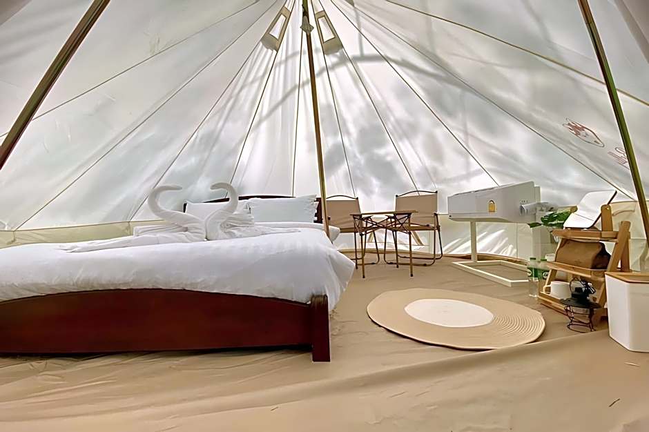 It my life cafe x camp