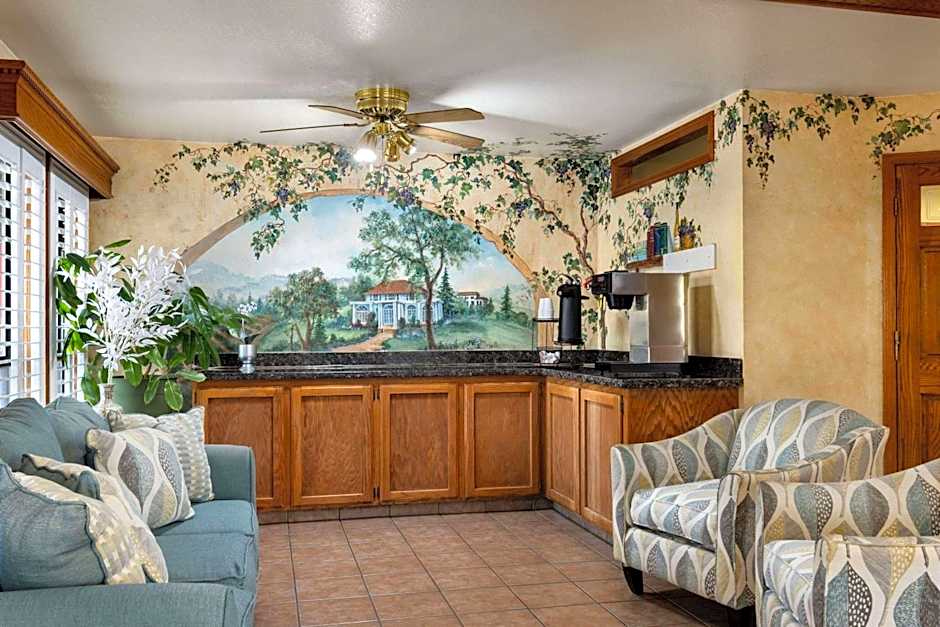 Travelodge by Wyndham Lemoore Near Naval Air Station