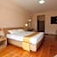 Pin Hotel