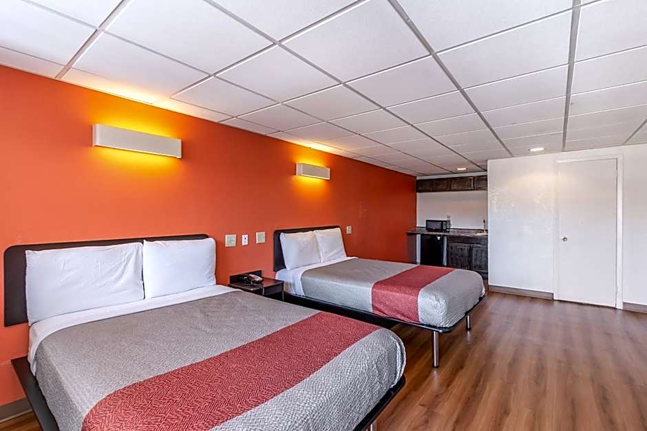 Motel 6 Elizabeth NJ Newark Liberty Intl Airport