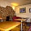 Academus - Pub, Rooms, Cider