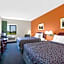 Days Inn by Wyndham Butler