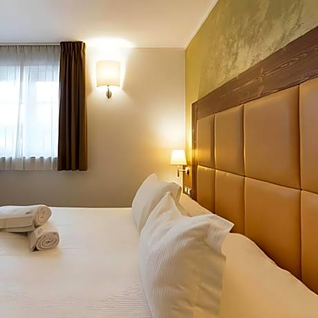 Family Suite for 2 Adults and 2 Children