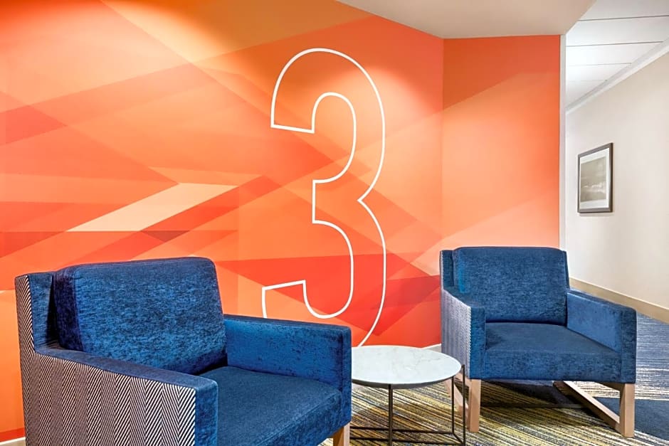 Holiday Inn Express Vancouver-Metrotown (Burnaby) By IHG