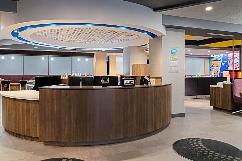 Tru by Hilton Miramar