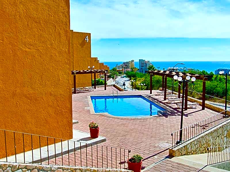 Sunrock Hotel & Suites