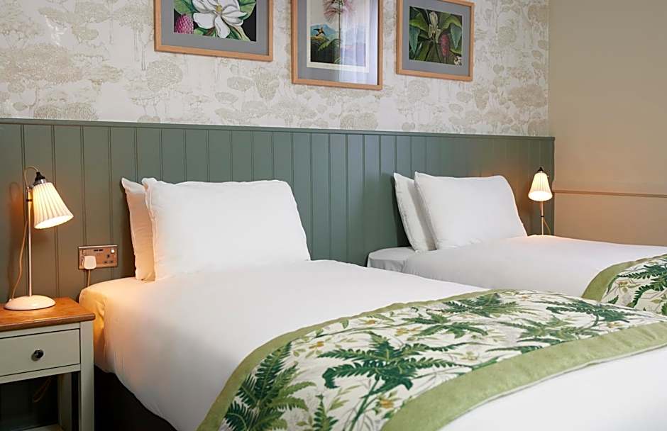 The Kings Head Wroxham by Greene King Inns