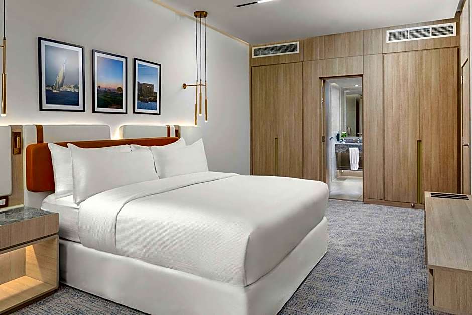 Hilton Alexandria Green Plaza