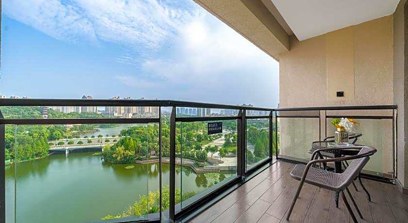 Atour Hotel Chongqing Yongchuan High-Speed Railway Station Xinglong Lake