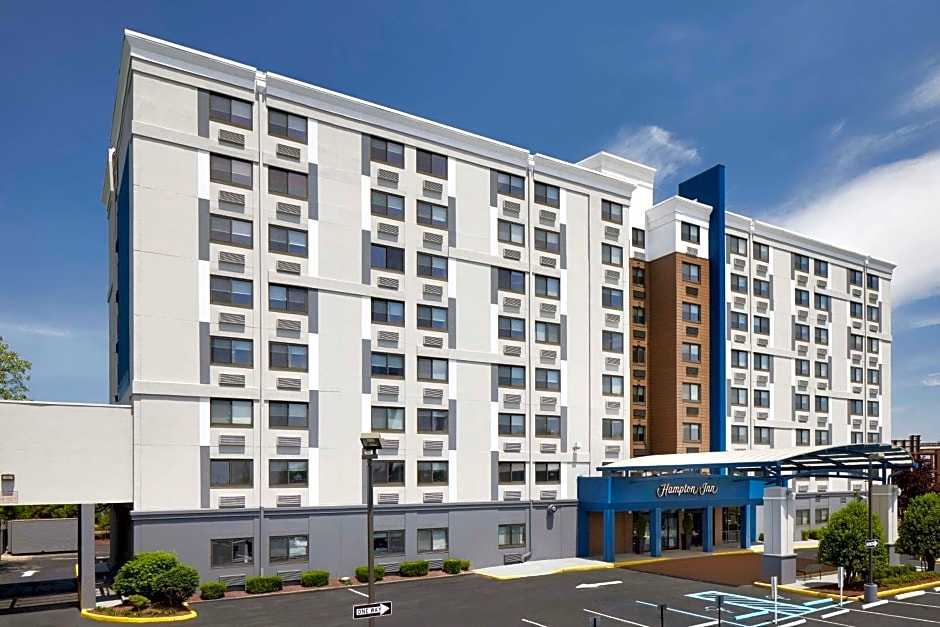 Hampton Inn Newark Airport