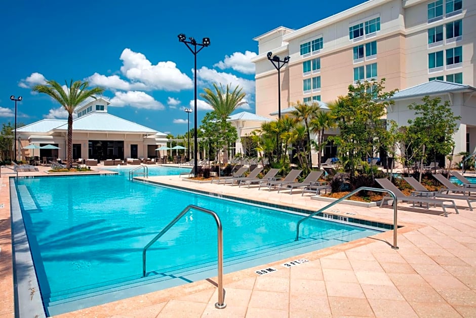 SpringHill Suites by Marriott Orlando at FLAMINGO CROSSINGS Town