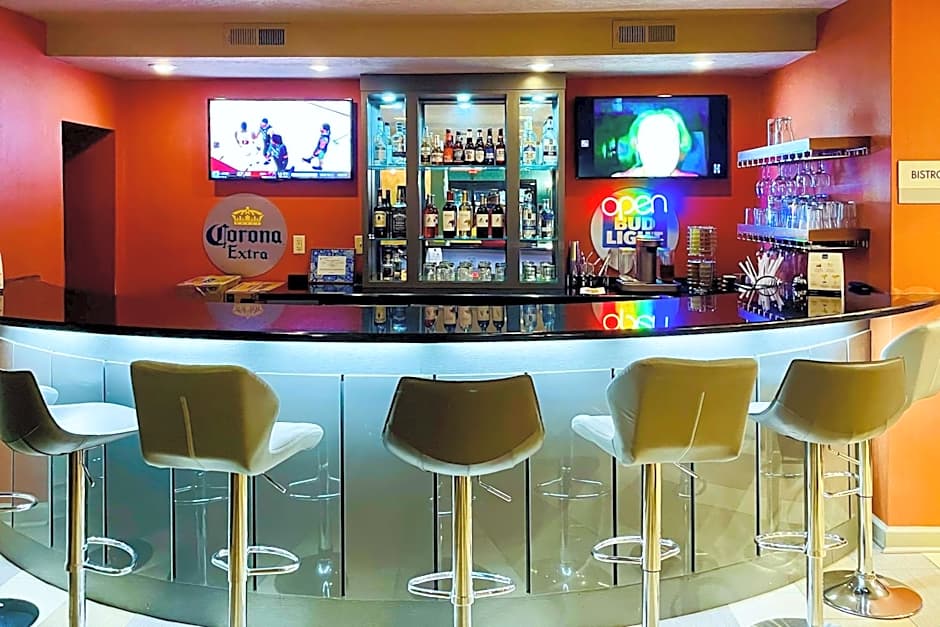 Clarion Inn & Suites Evansville