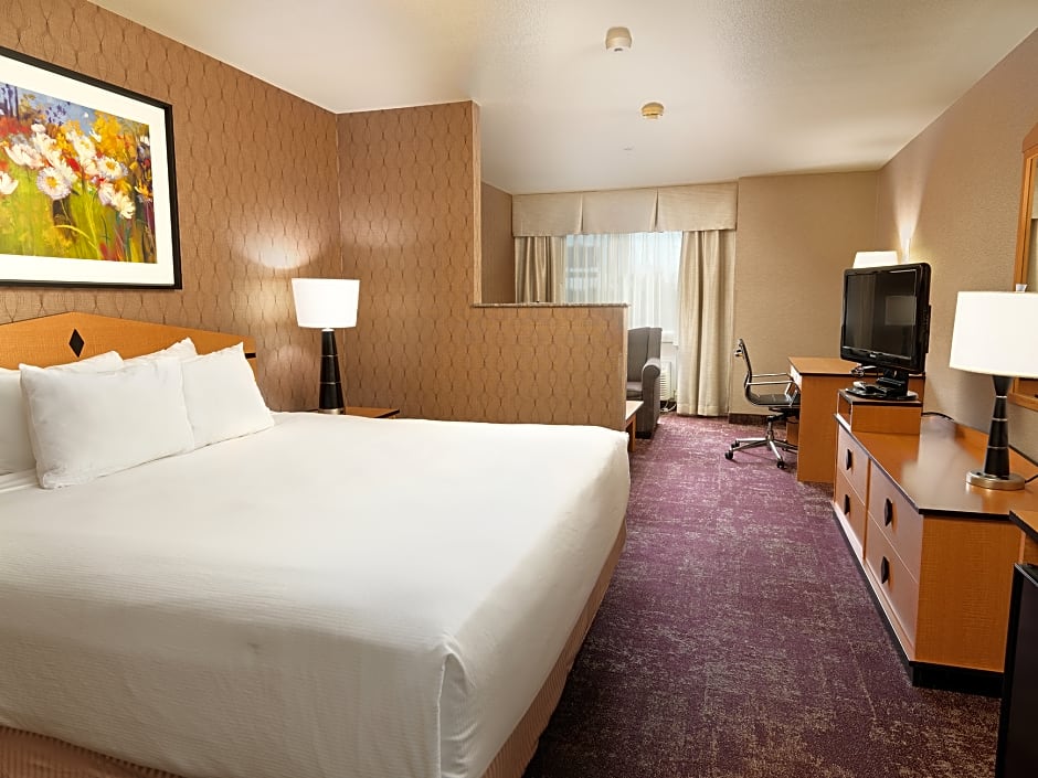 Crystal Inn Hotel & Suites - West Valley City