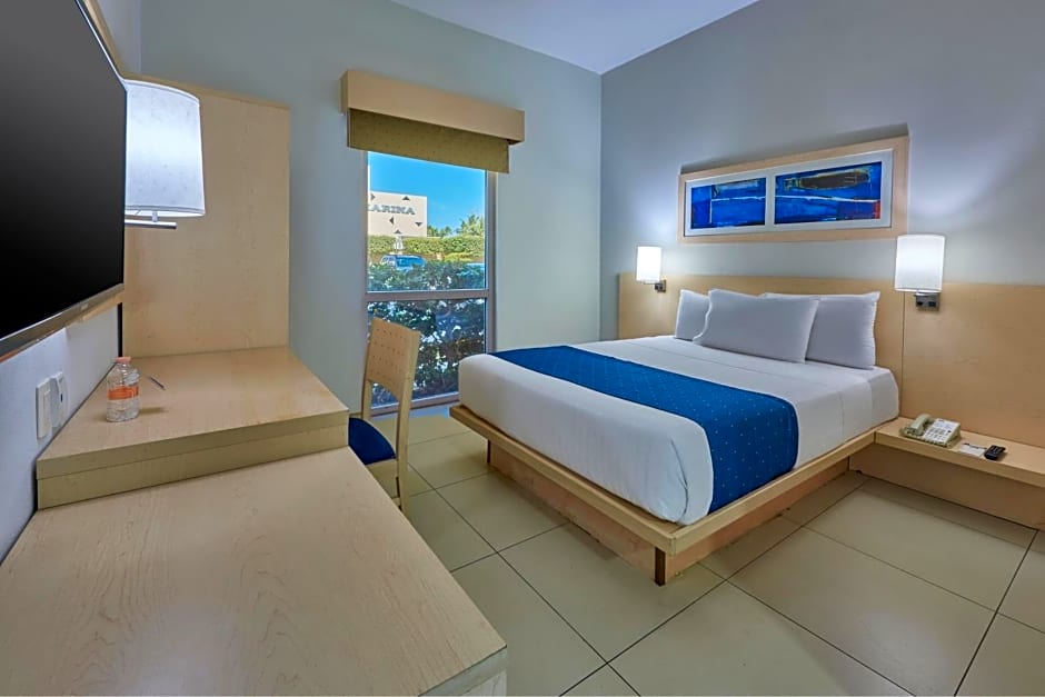 City Express by Marriott Manzanillo