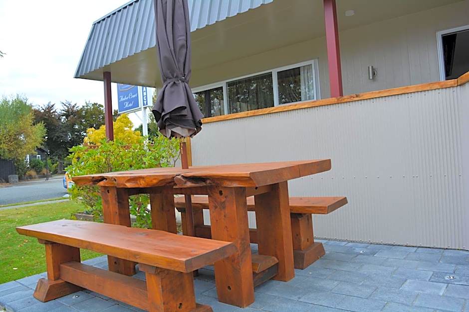 ASURE Amber Court Motel