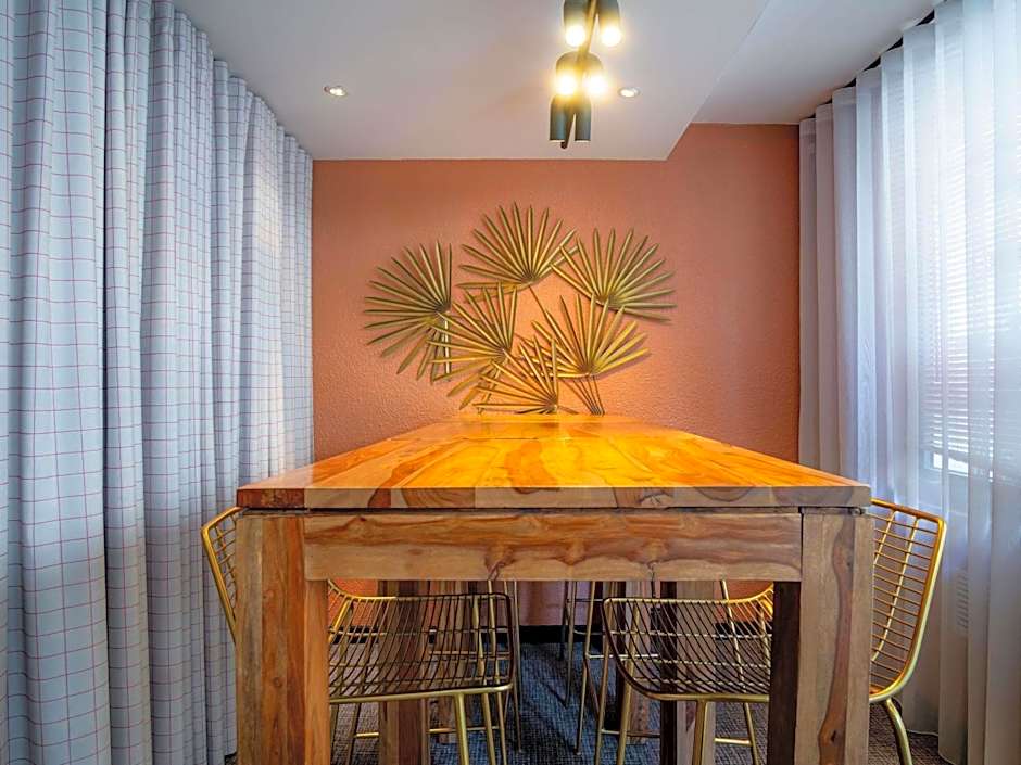 Hotel Mercure Paris 15 Porte de Versailles