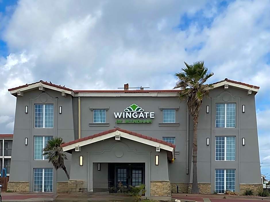 Wingate by Wyndham Galveston Beachfront at the Seawall