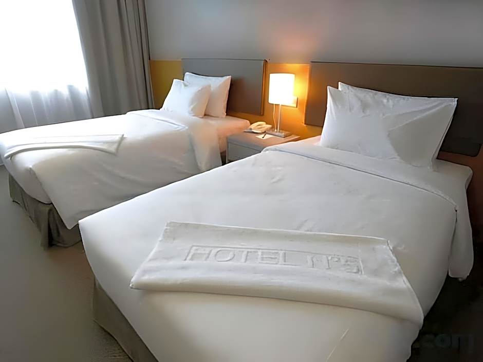 Hotel No.5