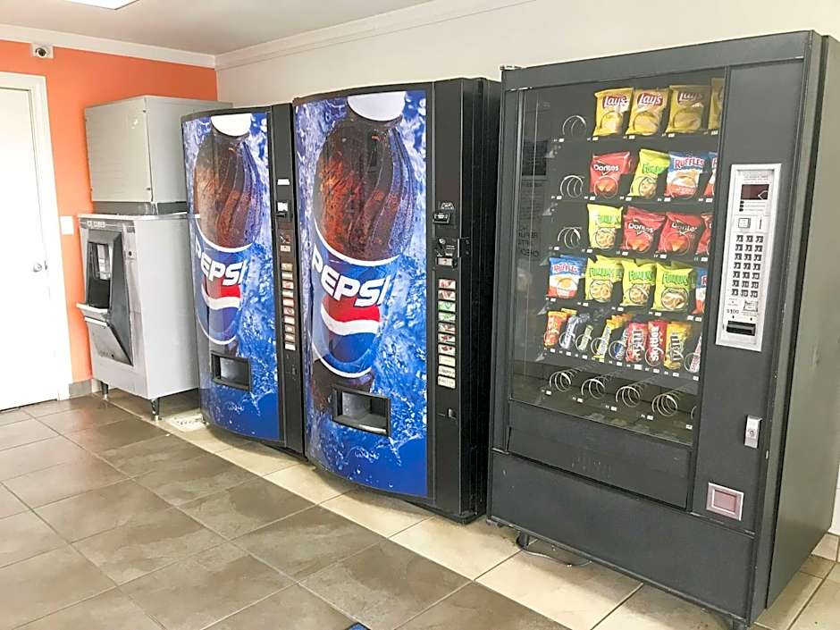 Motel 6-Anniston, AL