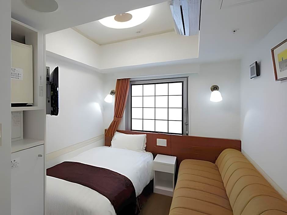 Hotel Check In Shijokarasuma