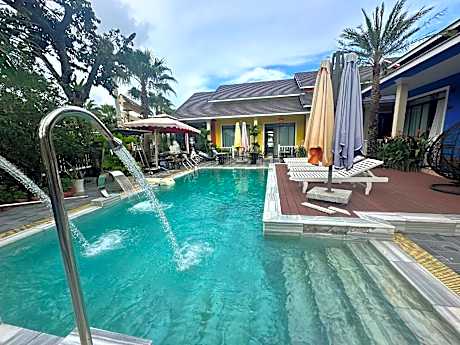 Sunrise Villas Resort