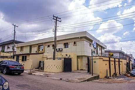 November 5 Hotel Lagos