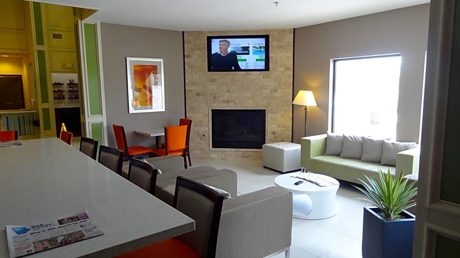 Holiday Inn Express Hotel Kansas City - Bonner Springs By IHG