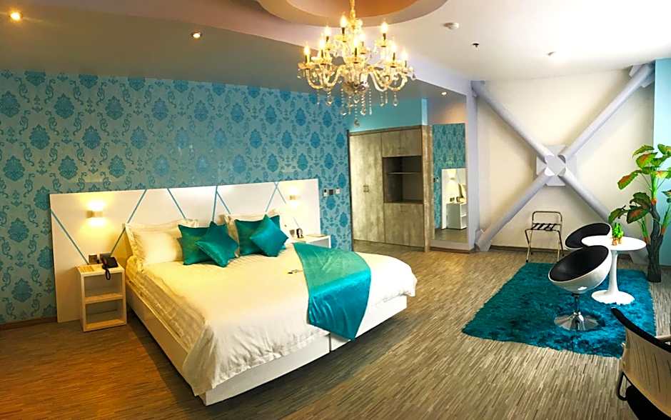 Luma Plaza Hotel