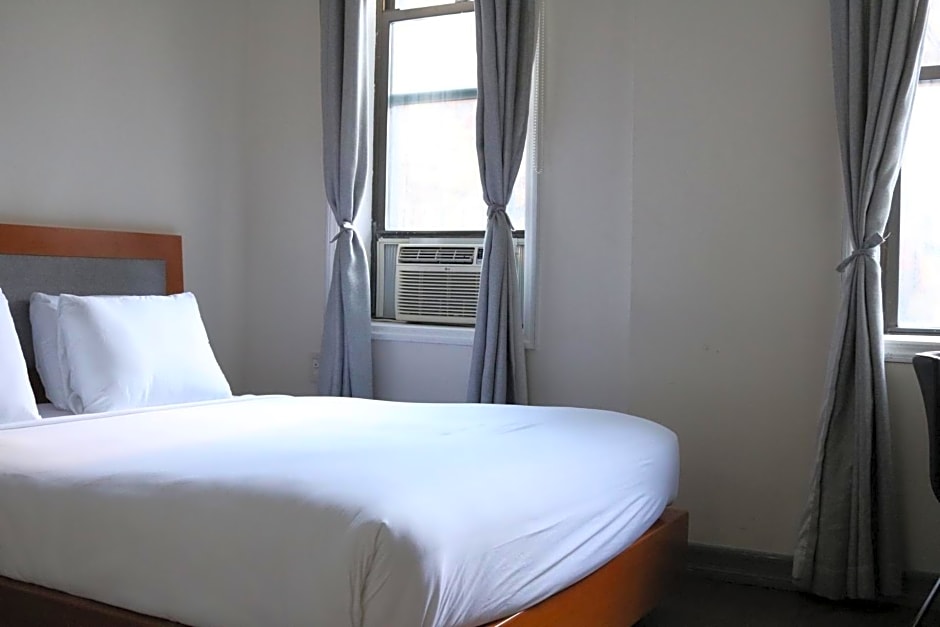 Midtown West Hotel