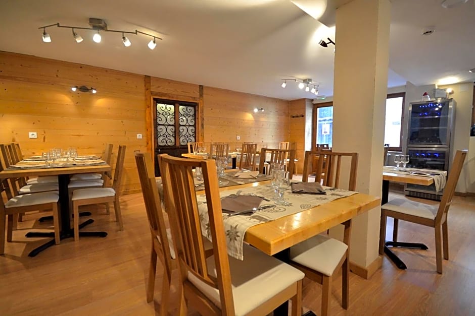 Chalet Hotel La Tarine