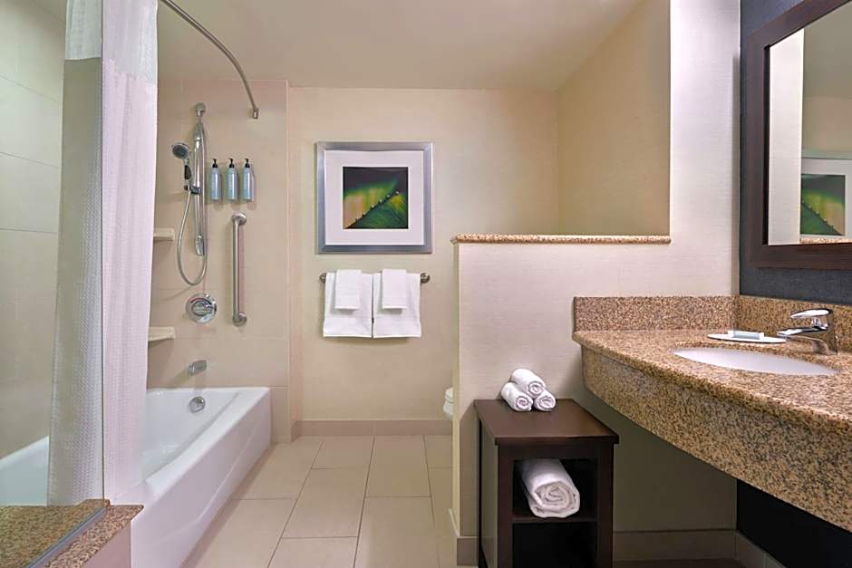 Courtyard by Marriott Calgary Airport