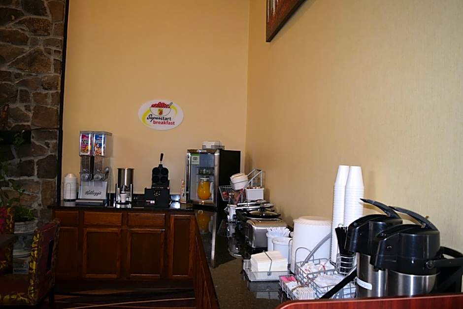 Super 8 by Wyndham Paragould