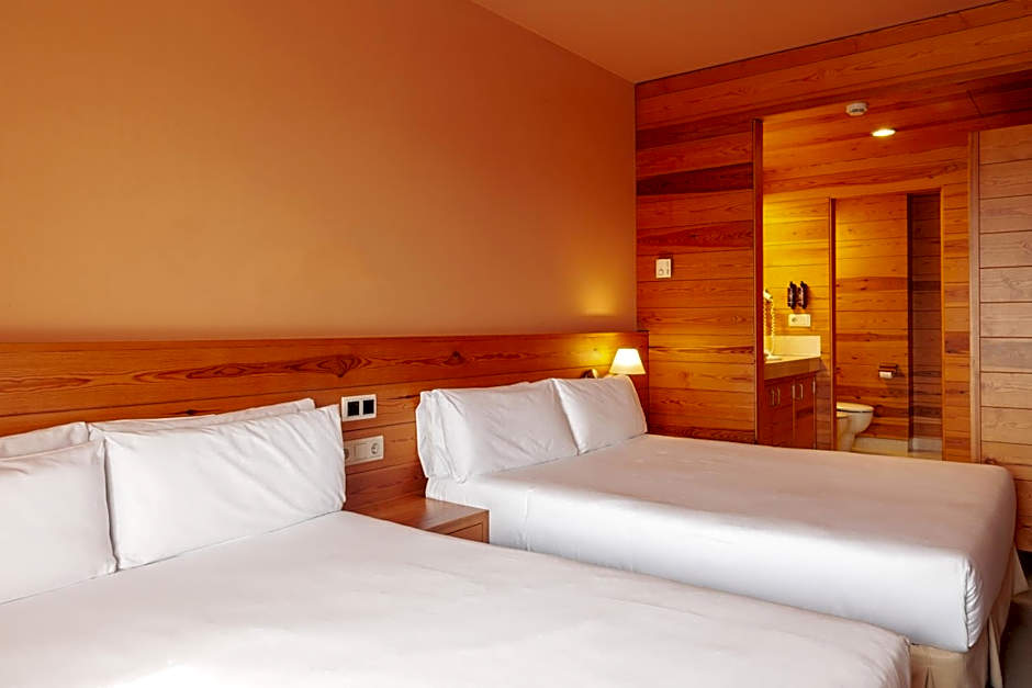 Montanyà Hotel & Lodge