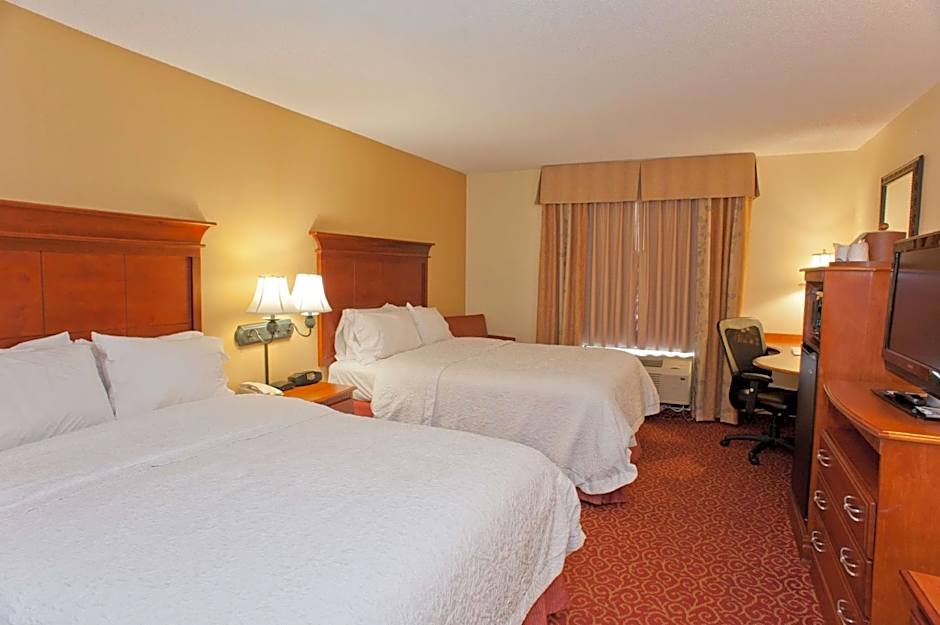 Hampton Inn & Suites McComb