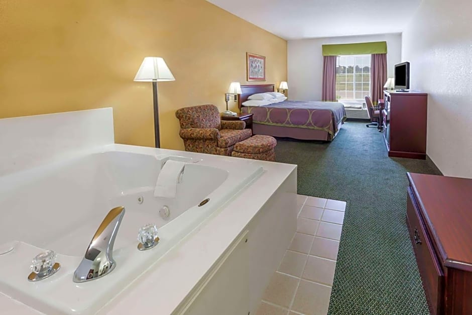 Super 8 by Wyndham Hillsboro TX