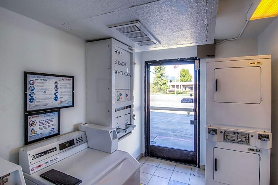 Motel 6-Redding, CA - North