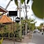 BUBU CANGGU Guesthouse