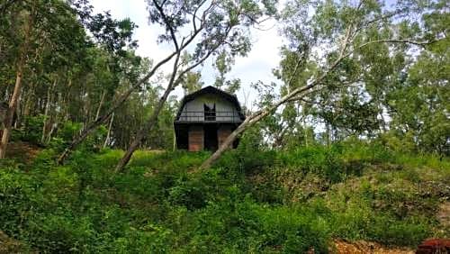 Seribu Batu Songgo Langit Resort & Camp