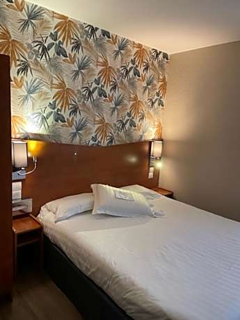 One Double Bed - Superior Room