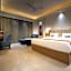 Wingston A Treehouse Hotel - Mathura
