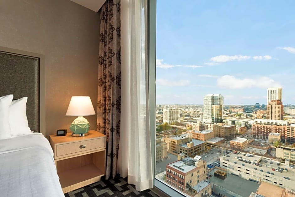 Homewood Suites by Hilton Chicago West Loop