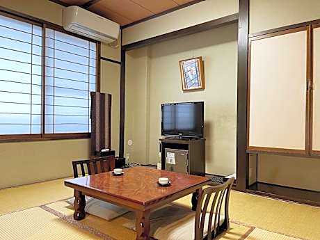 Twin Room with Tatami Area - Non-Smoking